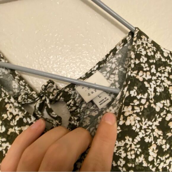 A New Day Short Sleeve green micro floral side Cut Out Dress hi low maxi L - Picture 9 of 12